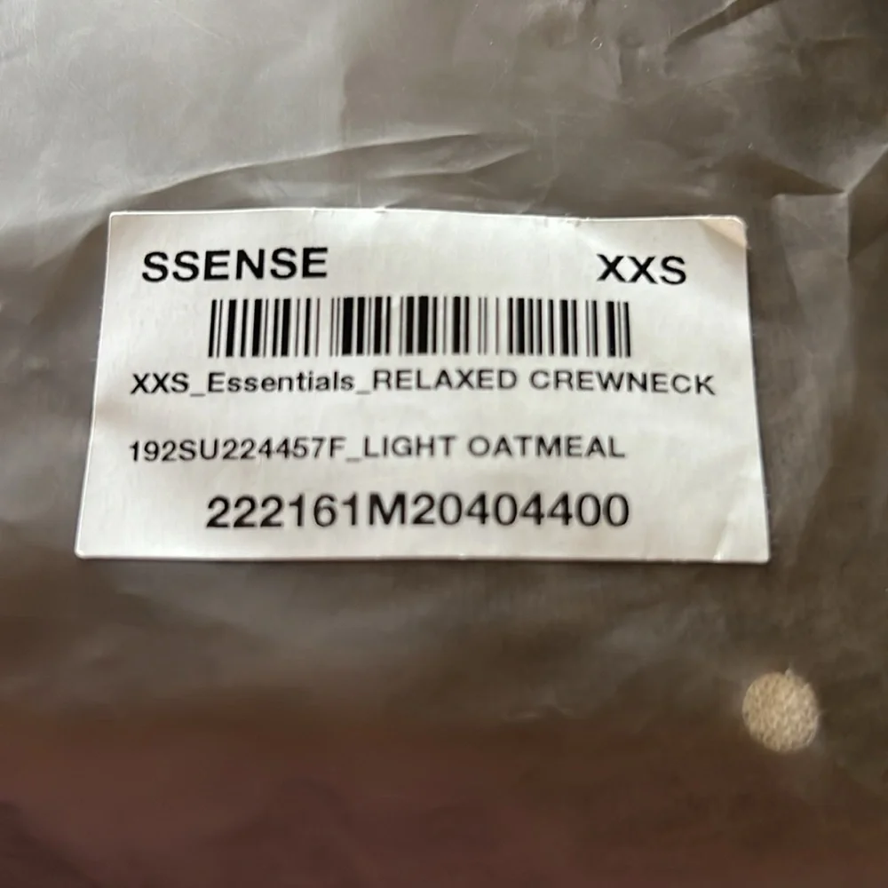 BNWT Men’s FEAR OF GOD ESSENTIALS Light Oatmeal Relaxed Sweatshirt XXS. XL & XXL - Picture 4 of 9